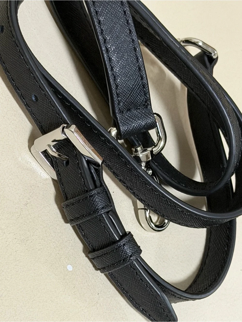 Michael Kors Black crossbody Leather Adjustable Shoulder Strap